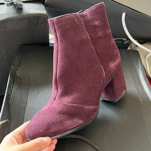 Amarni Exchange suede cow boots XDN006/XV021